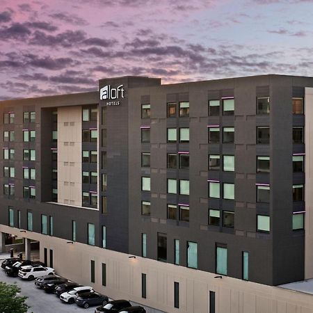 Aloft Kansas City Country Club Plaza Экстерьер фото